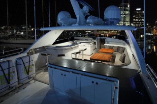 Motor yacht AQUARIUS - Sundeck